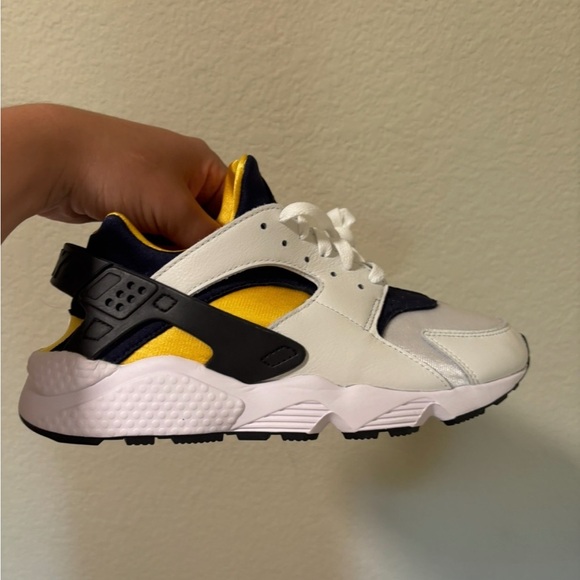 Nike huarache yellow and white - Picture 6 of 11